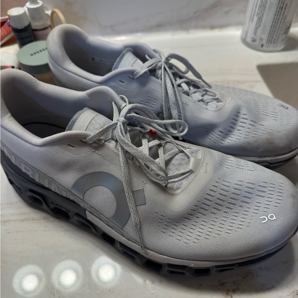 On Running Men's Light Gray Athletic Shoes - On Cloud Monster 2 - Picture 1 of 2